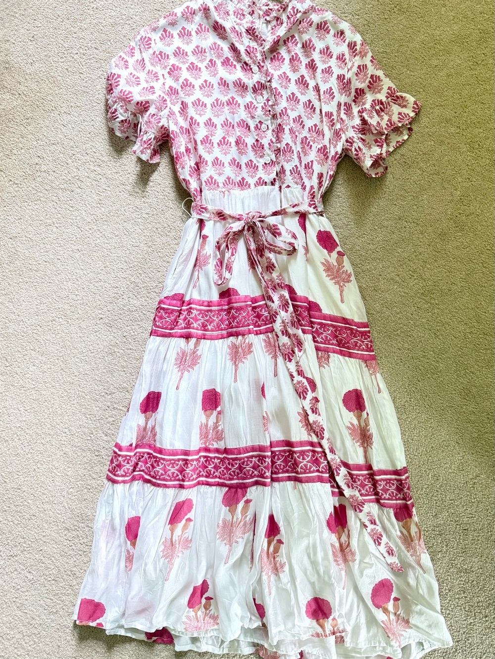Gorgeous S white & pink J.Marie Maxi Dress